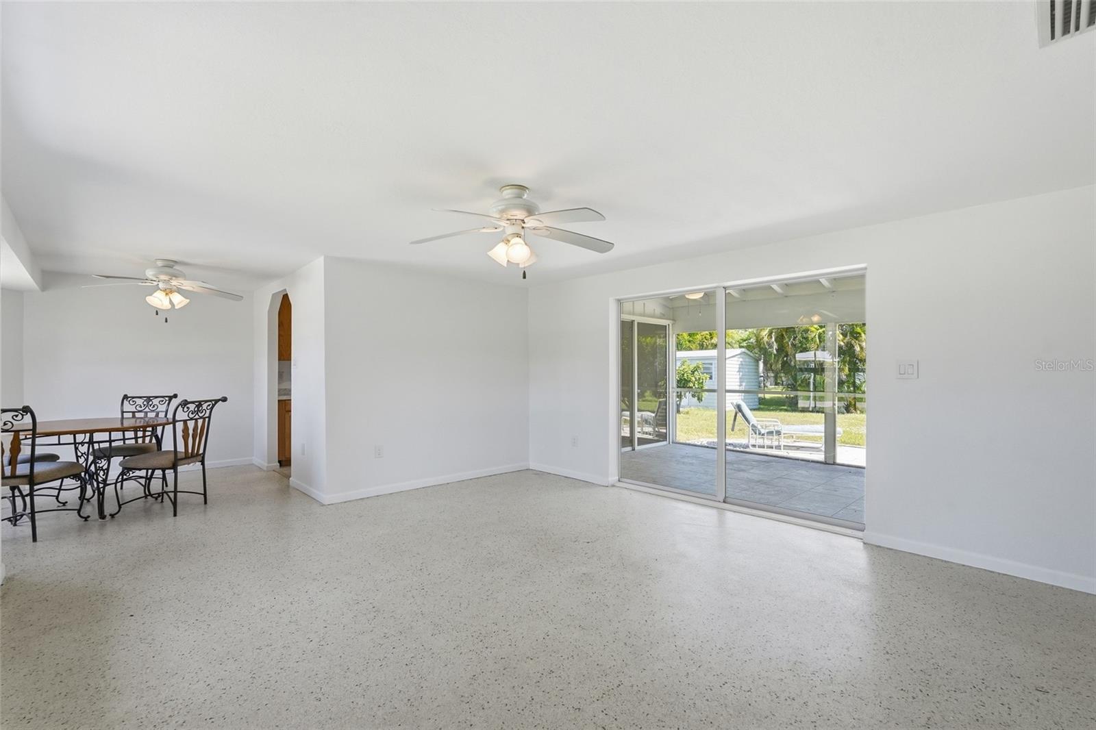 CHARLOTTE PARK - Residential