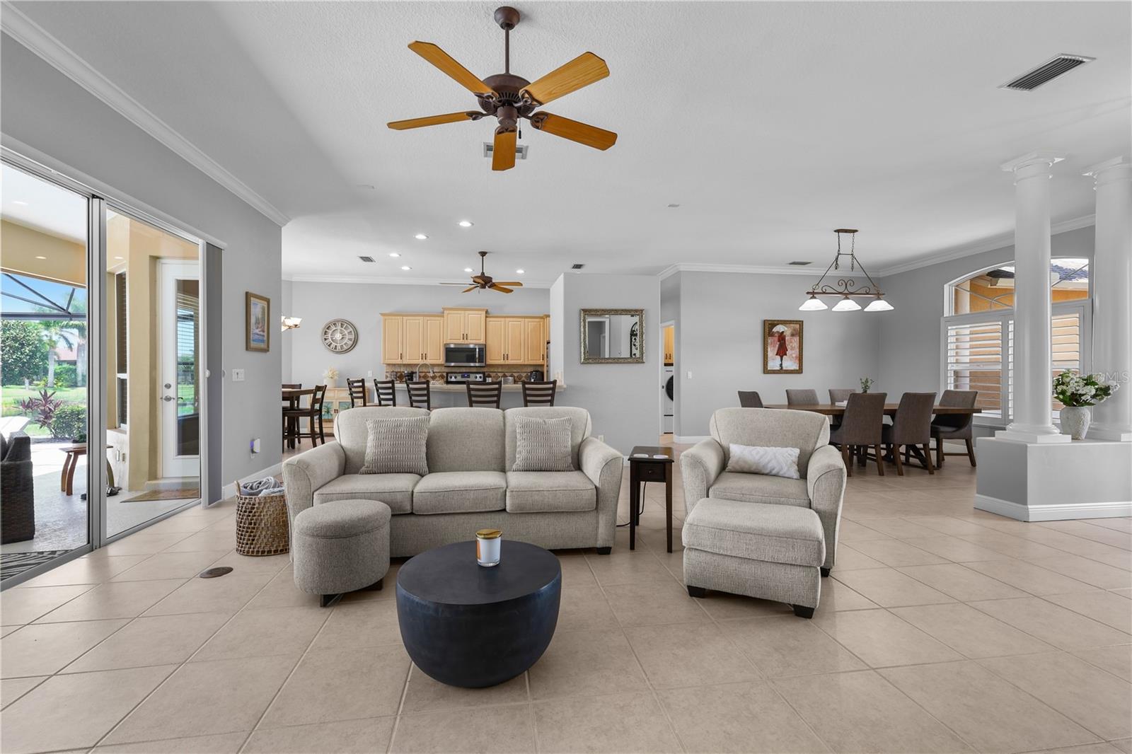 ROYAL TEE COUNTRY CLUB ESTATES - Residential