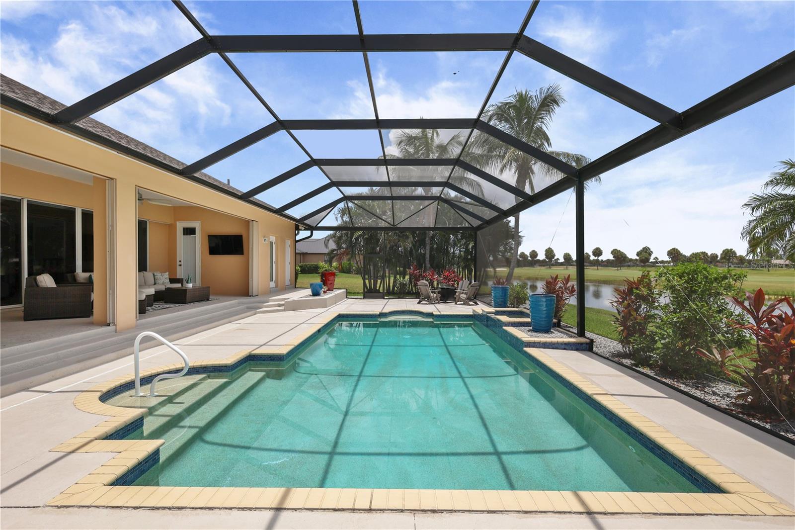 ROYAL TEE COUNTRY CLUB ESTATES - Residential