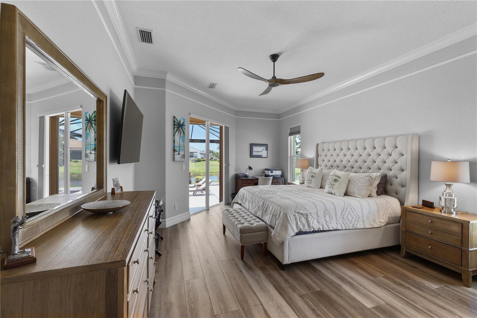 ROYAL TEE COUNTRY CLUB ESTATES - Residential