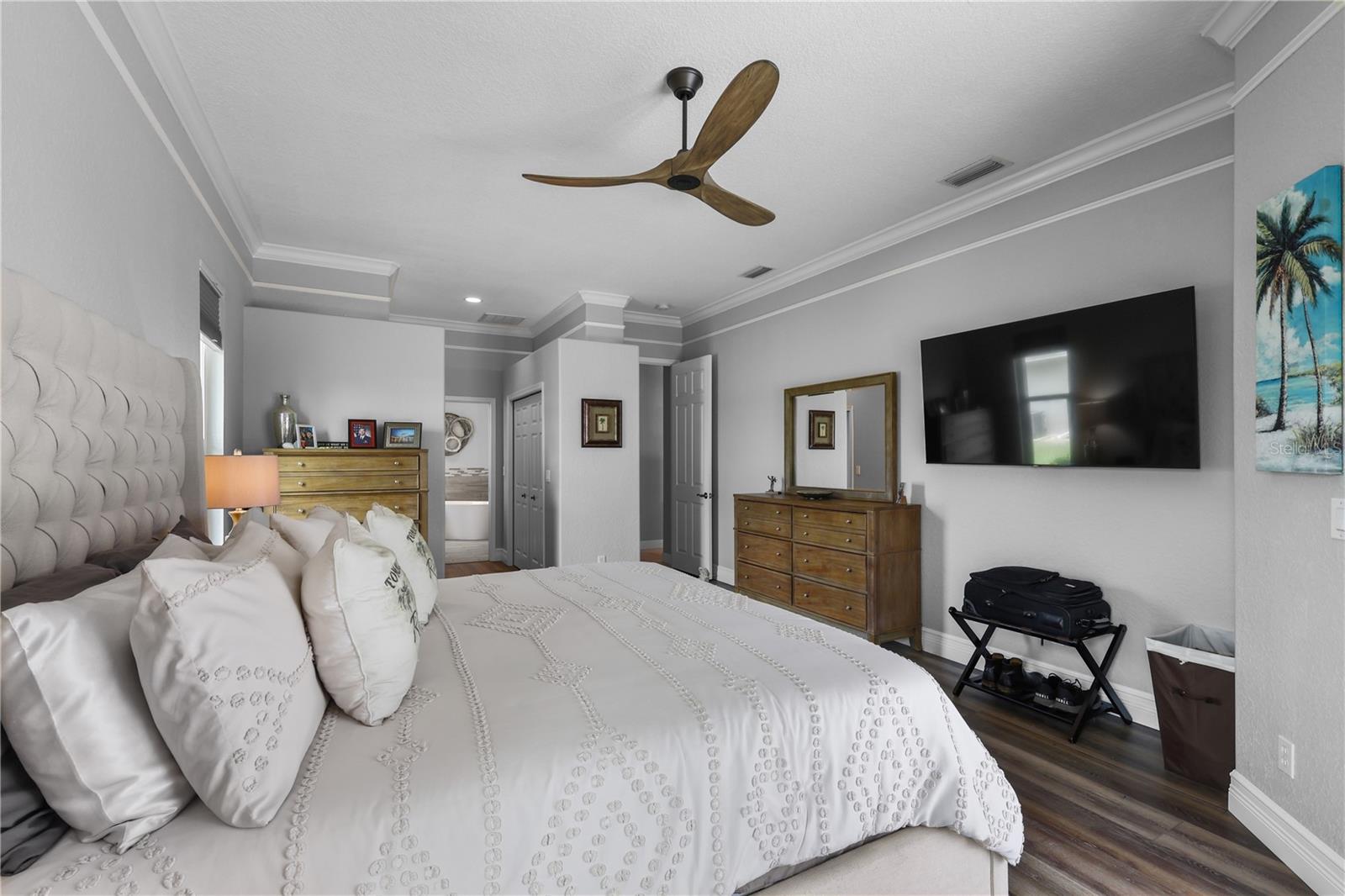 ROYAL TEE COUNTRY CLUB ESTATES - Residential