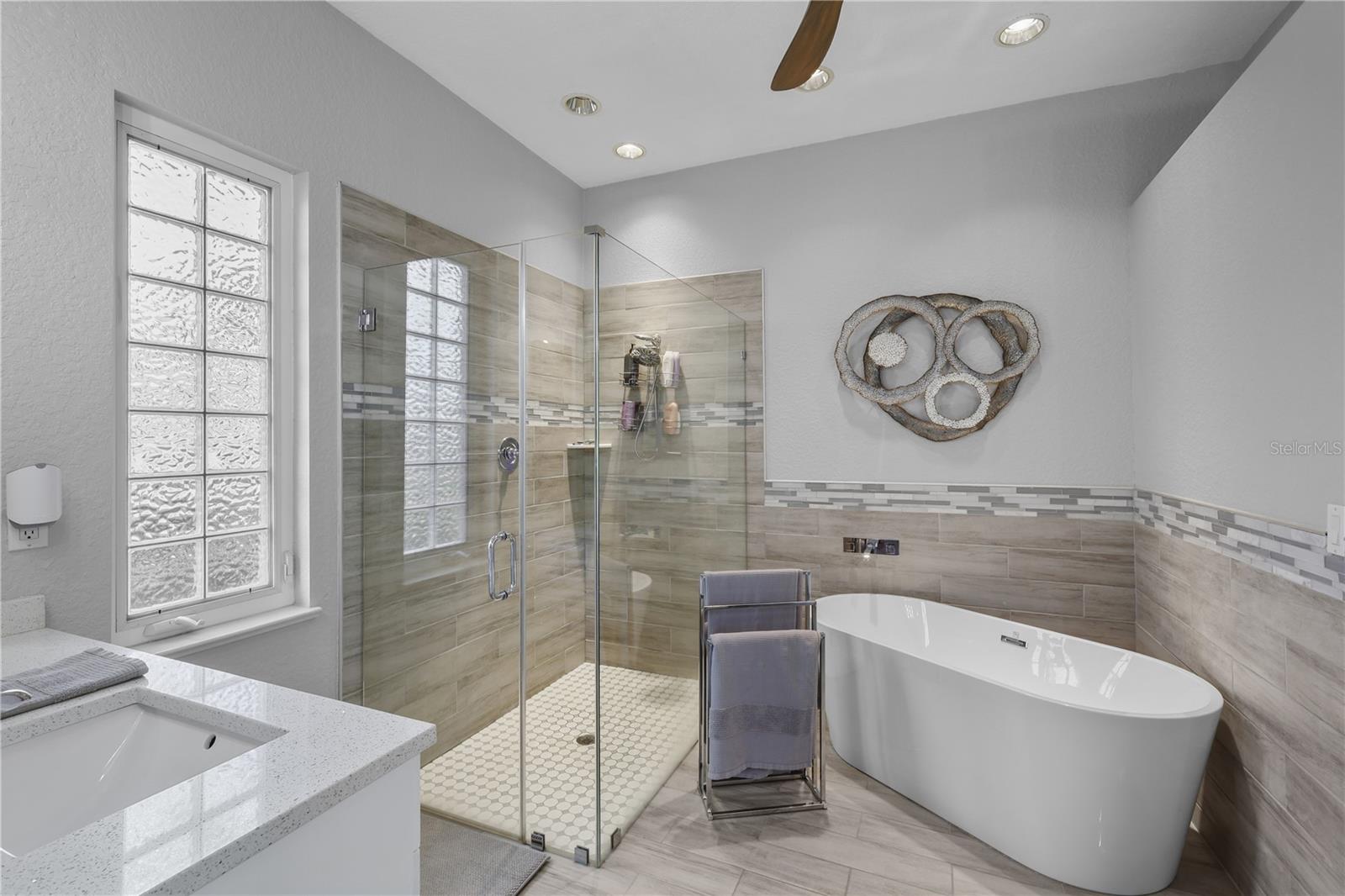 ROYAL TEE COUNTRY CLUB ESTATES - Residential