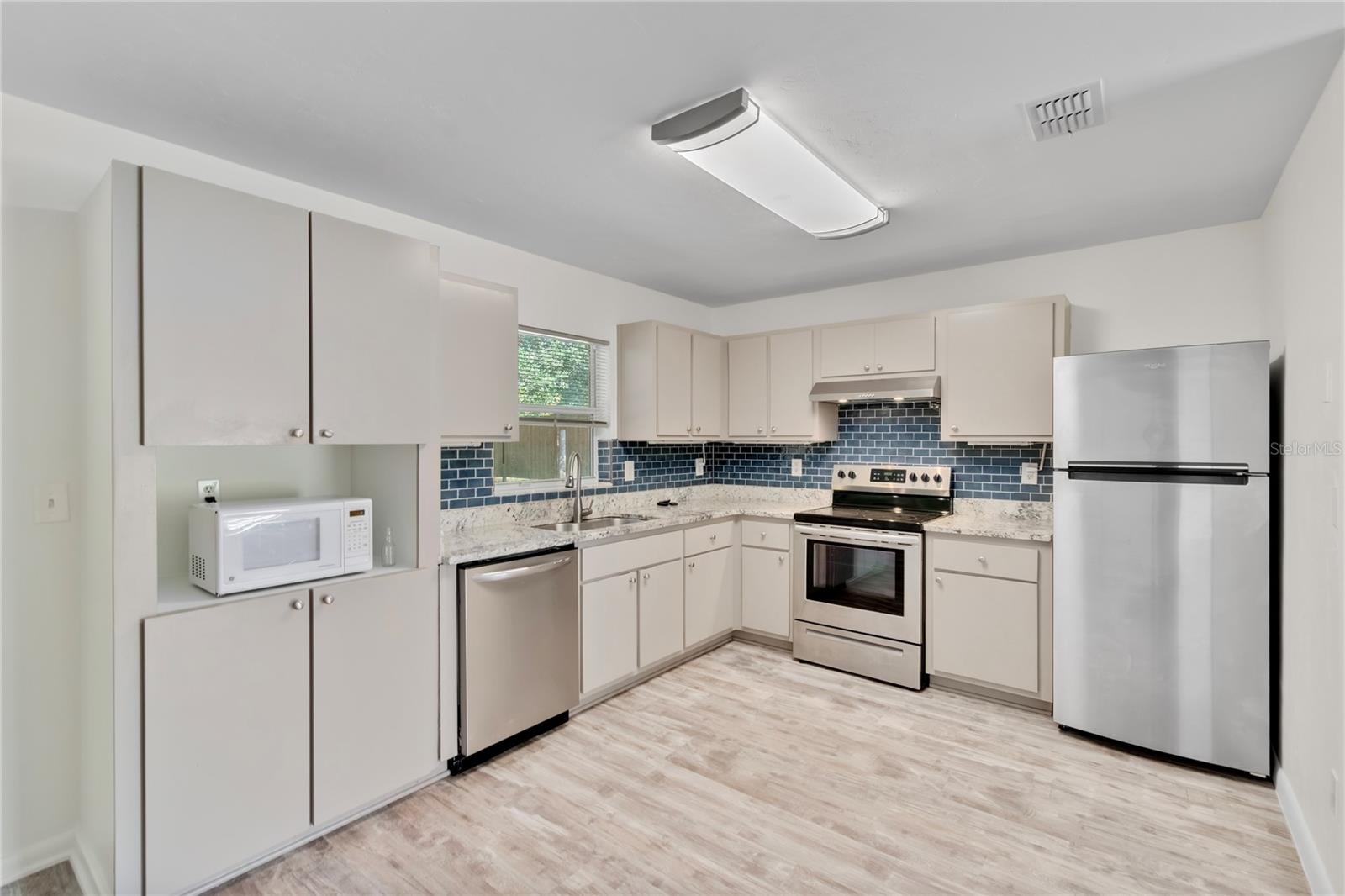 RAINBOW ACRES UNIT 01 - Residential