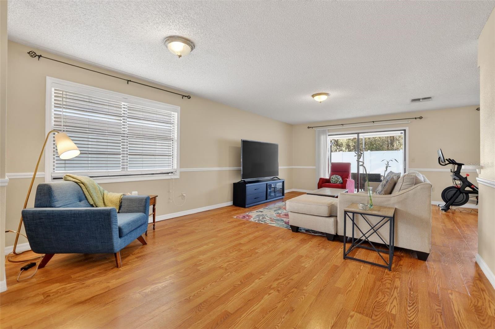 LE CLARE SHORES - Residential