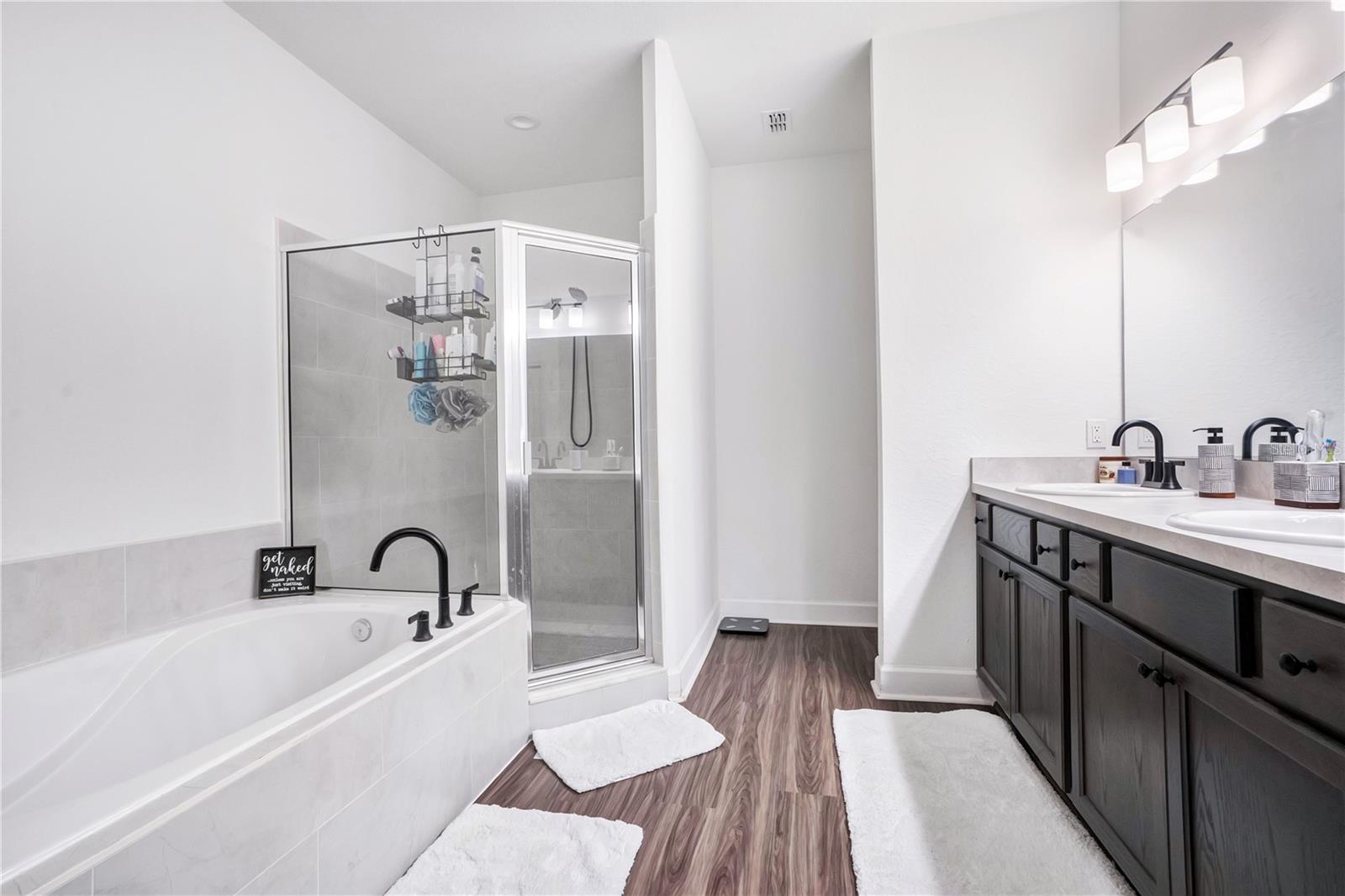 HERITAGE WOODS - Residential