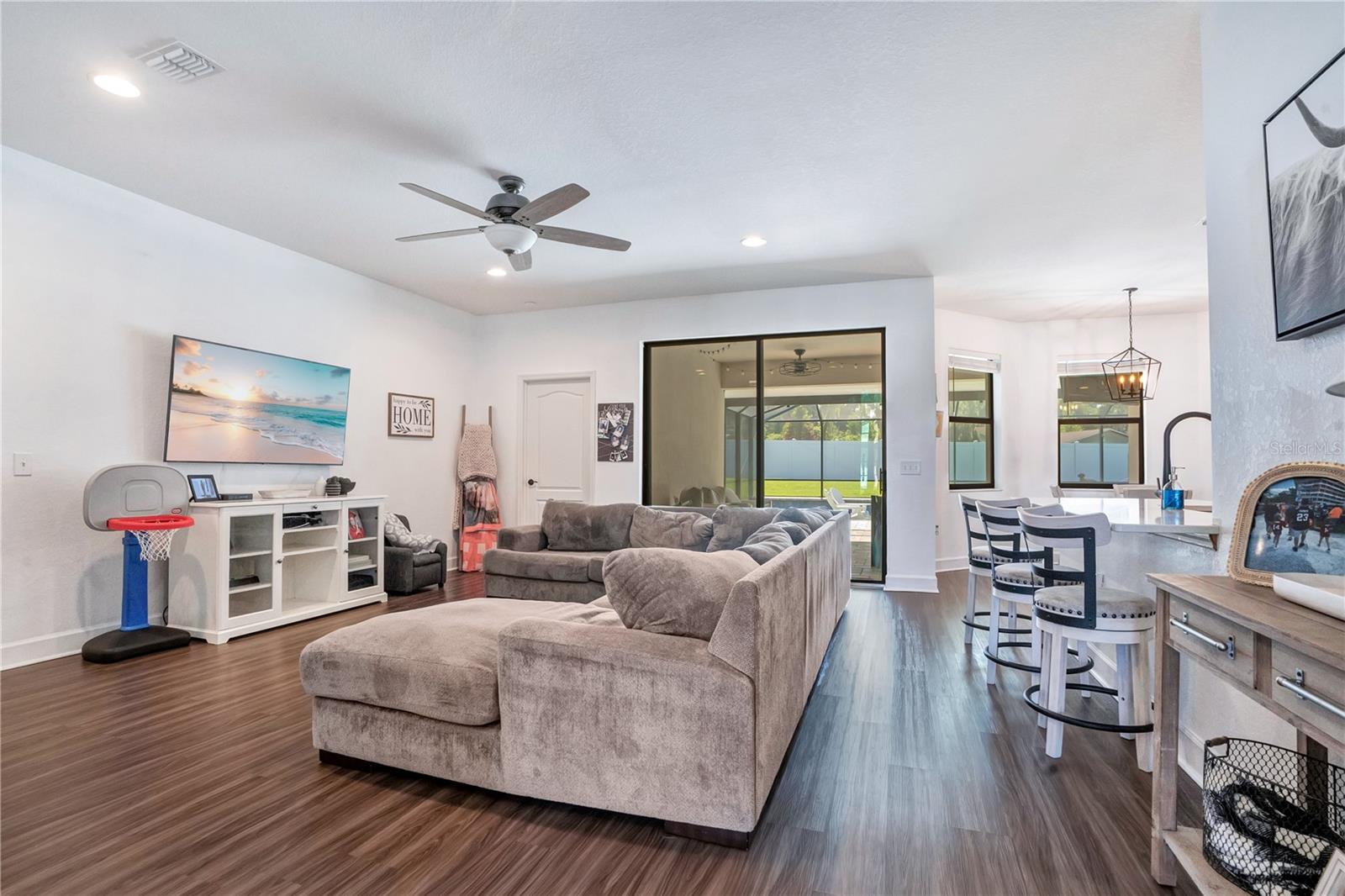 HERITAGE WOODS - Residential