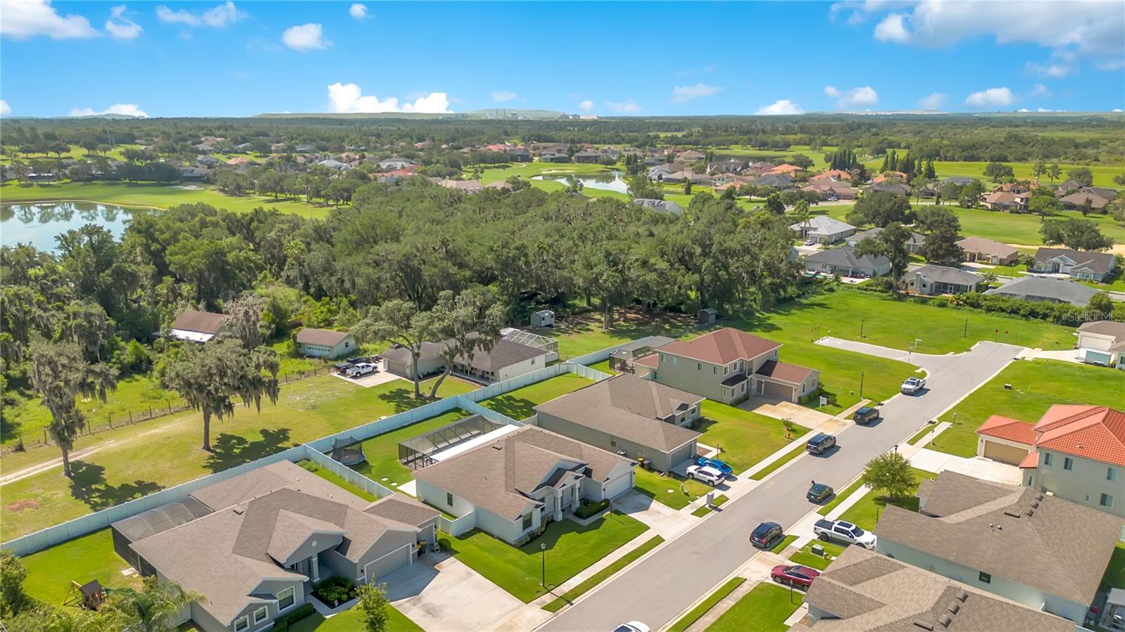 HERITAGE WOODS - Residential