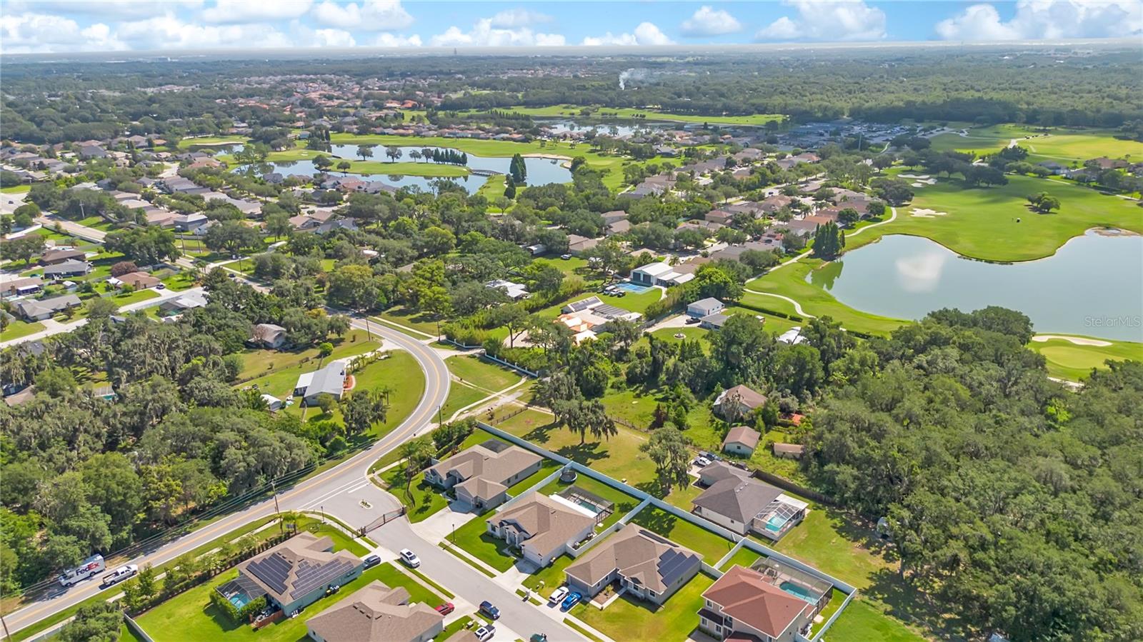 HERITAGE WOODS - Residential