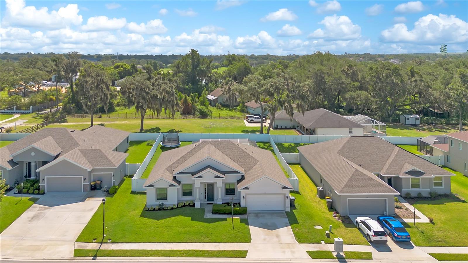 HERITAGE WOODS - Residential