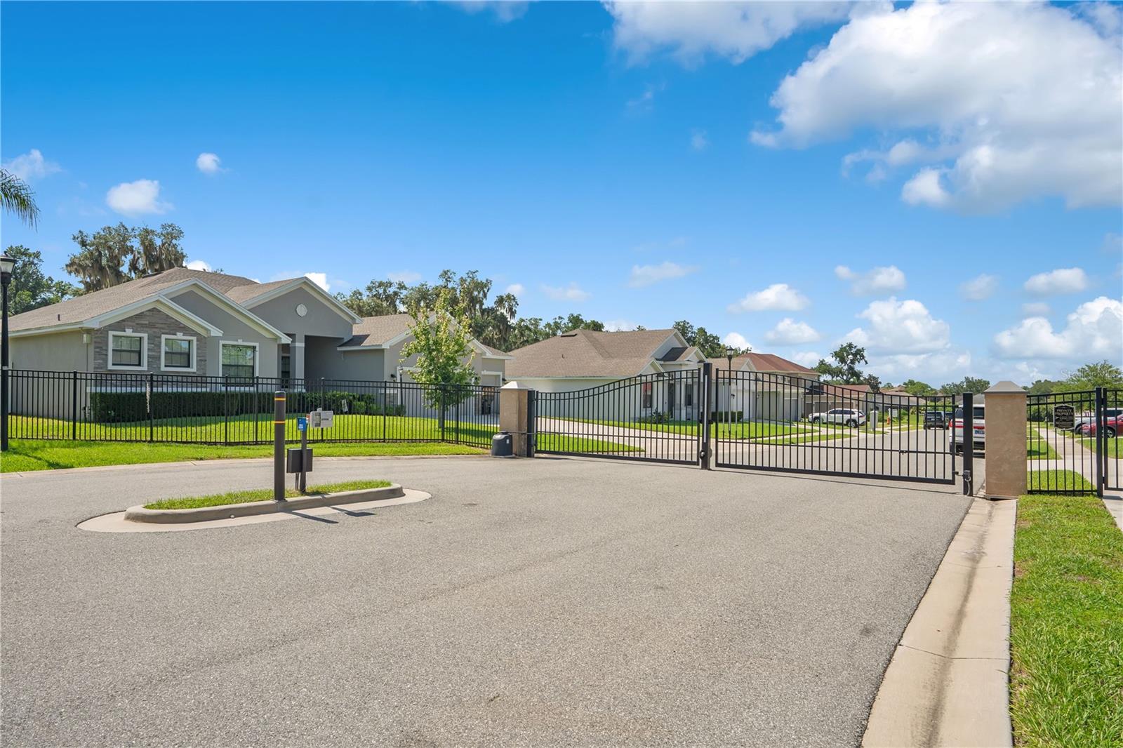 HERITAGE WOODS - Residential
