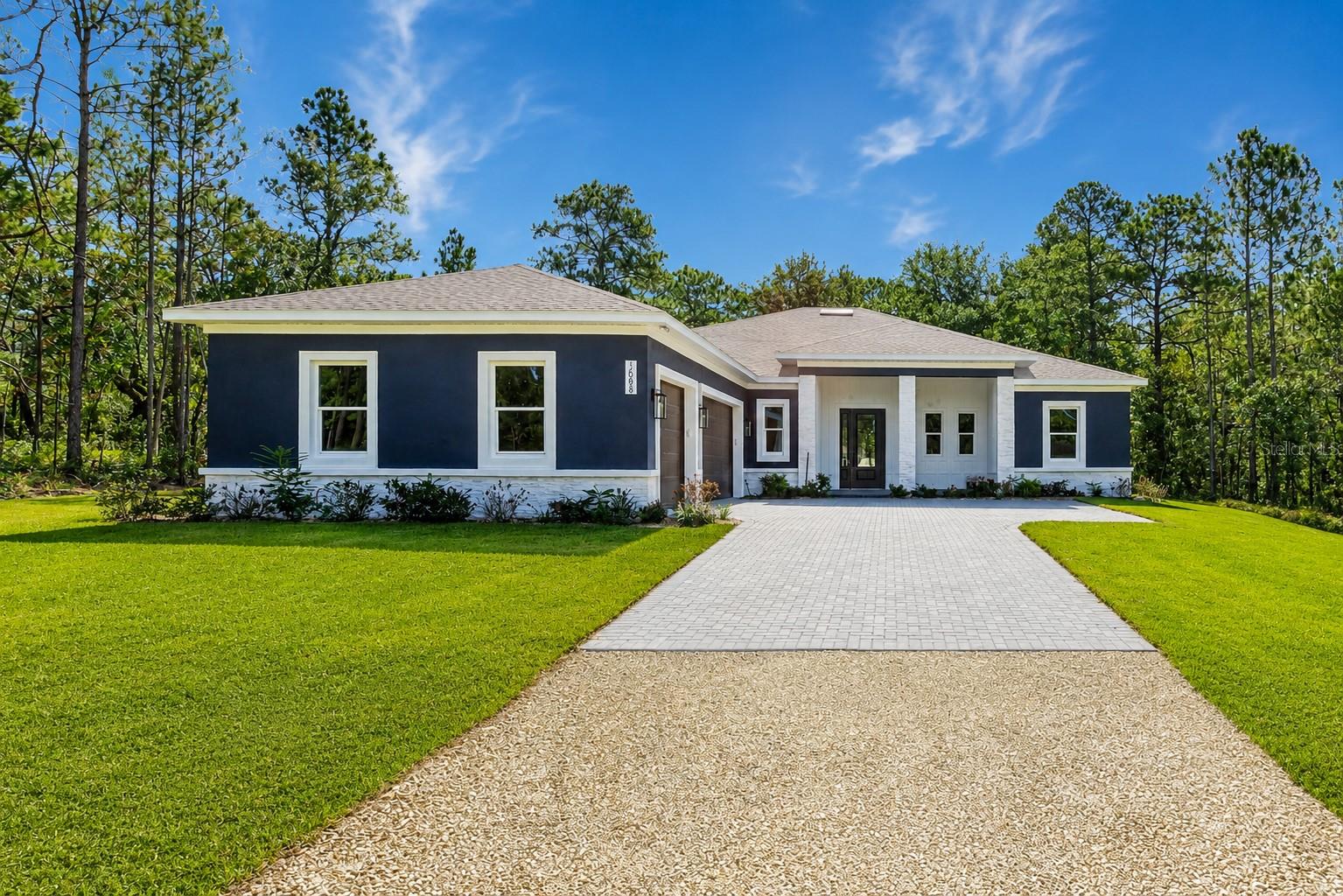 ROYAL HIGHLANDS - Residential