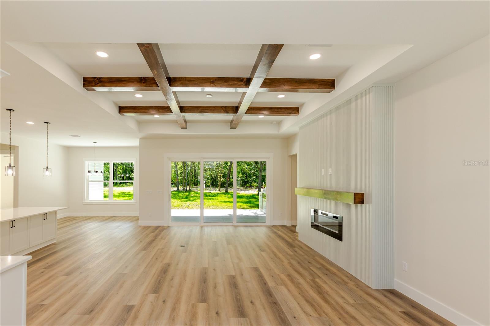 ROYAL HIGHLANDS - Residential