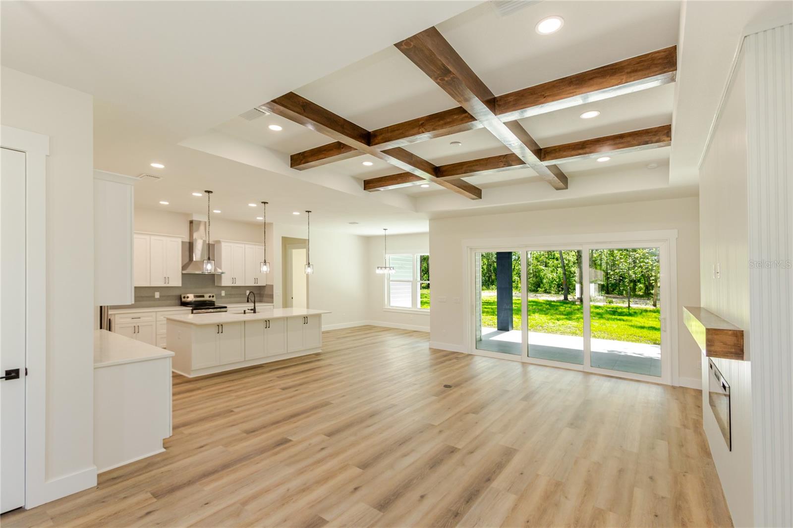 ROYAL HIGHLANDS - Residential