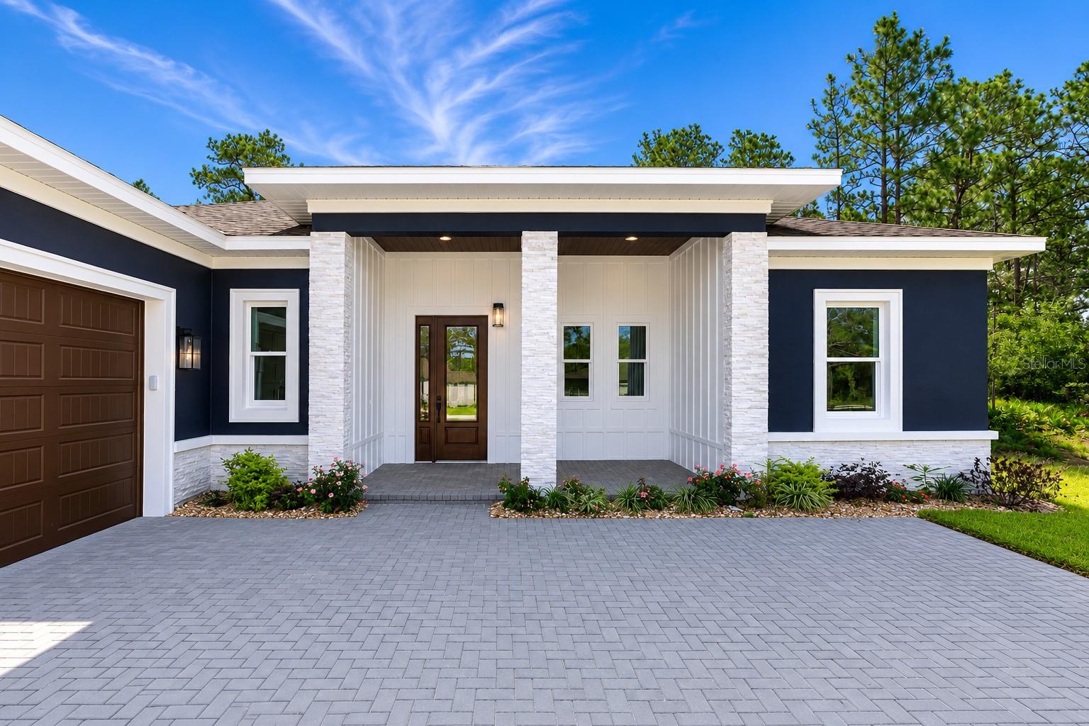 ROYAL HIGHLANDS - Residential