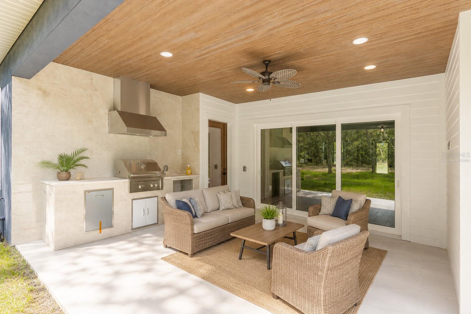 ROYAL HIGHLANDS - Residential