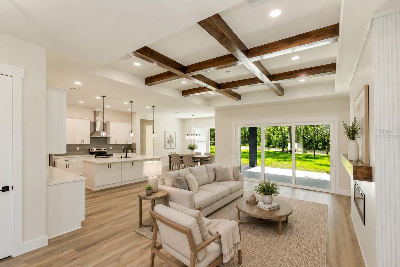 ROYAL HIGHLANDS - Residential