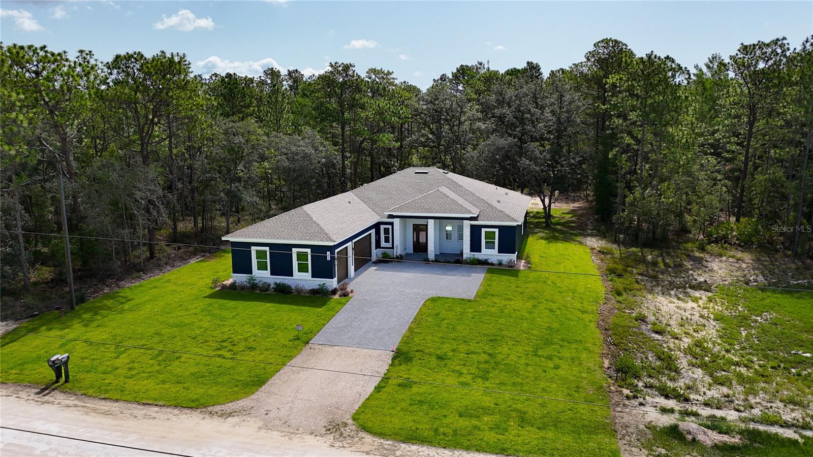 ROYAL HIGHLANDS - Residential