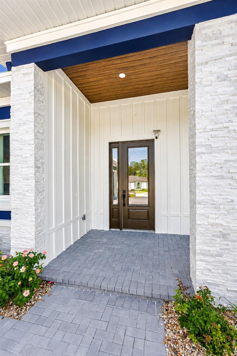 ROYAL HIGHLANDS - Residential