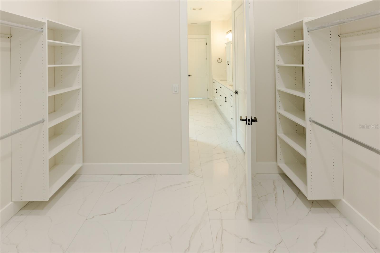 ROYAL HIGHLANDS - Residential