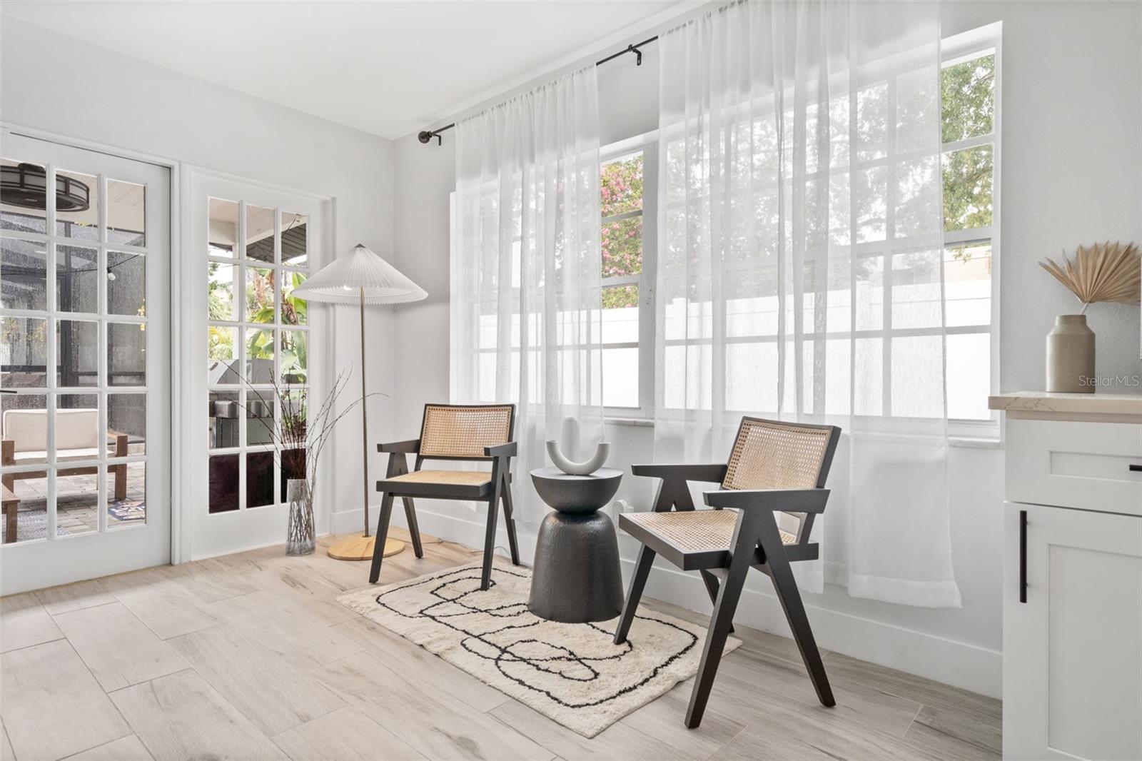 PERSHING PARK - Residential Lease