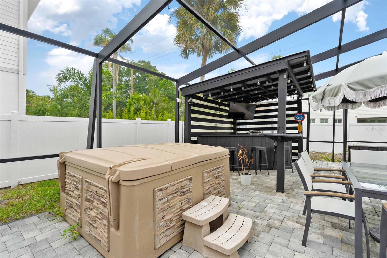 PERSHING PARK - Residential Lease