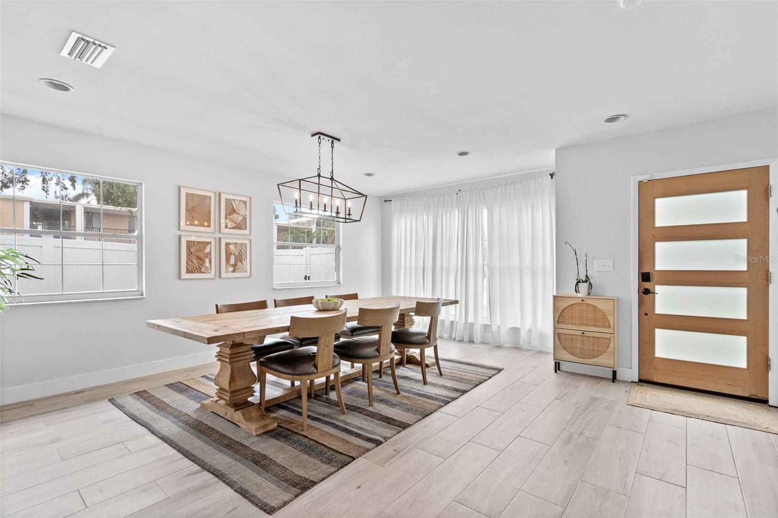 PERSHING PARK - Residential Lease