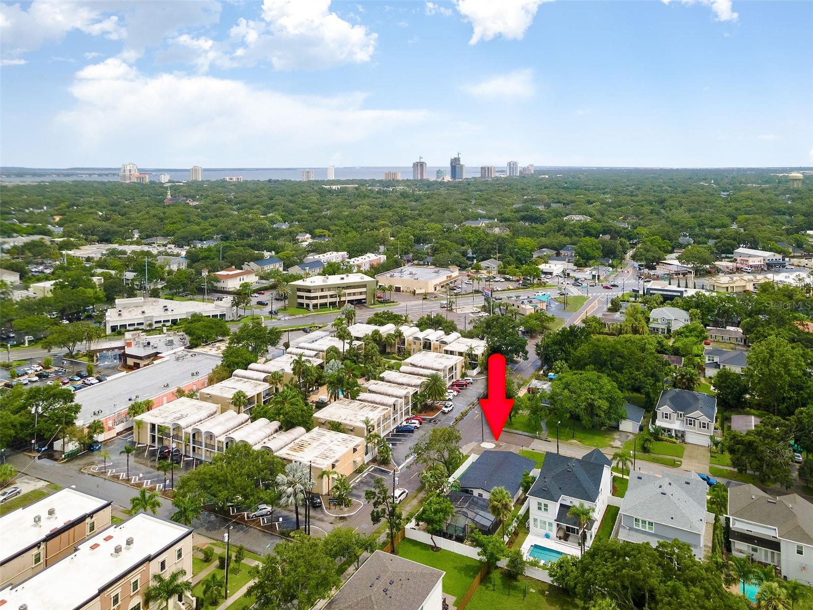 PERSHING PARK - Residential Lease