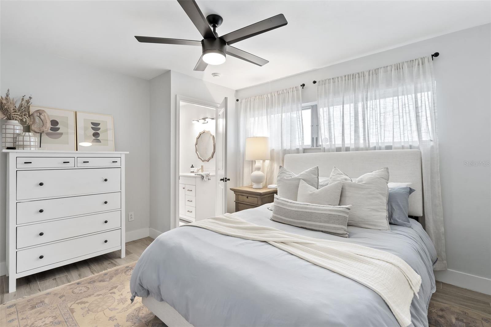 PERSHING PARK - Residential Lease