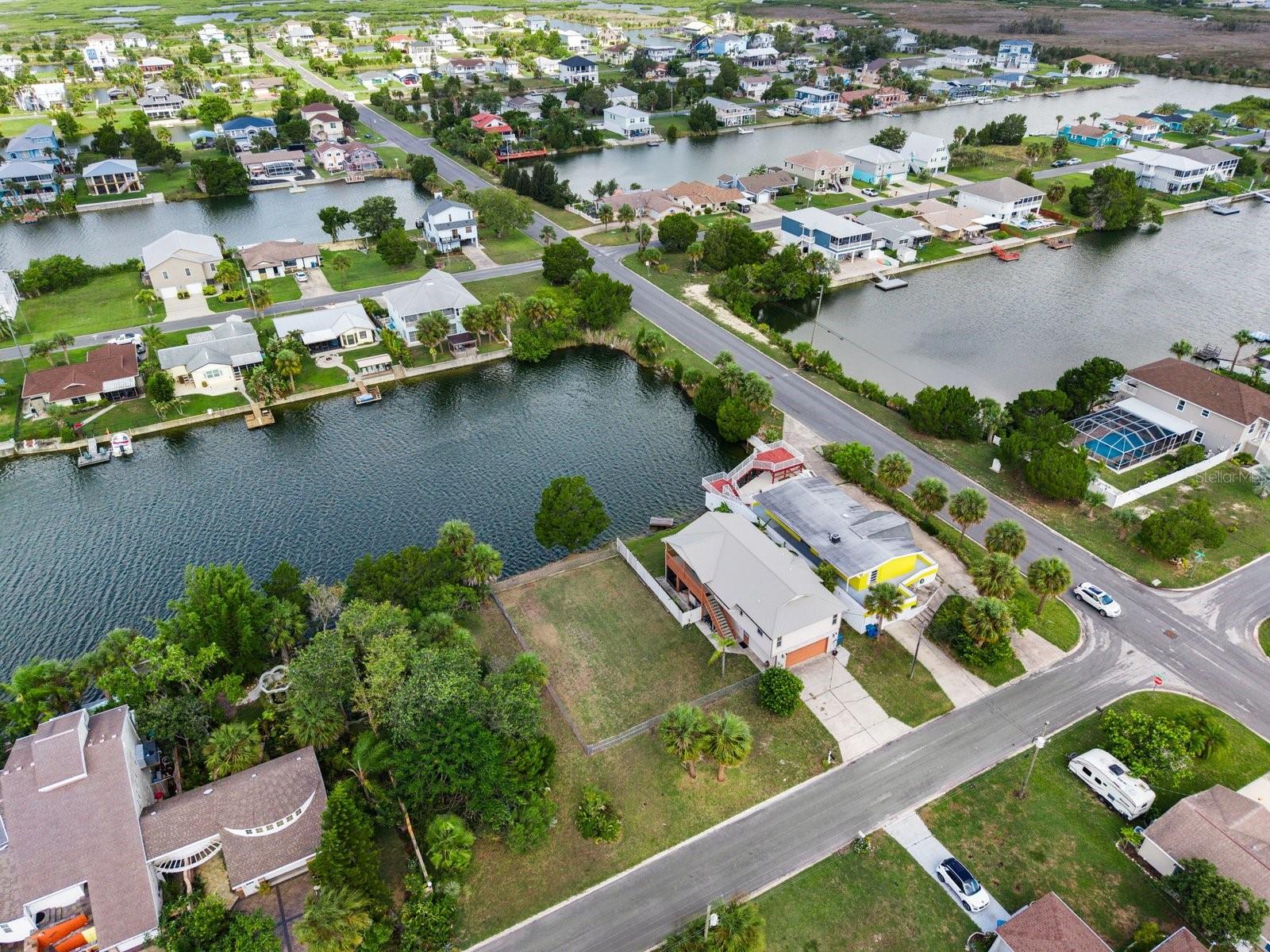 HERNANDO BEACH - Land