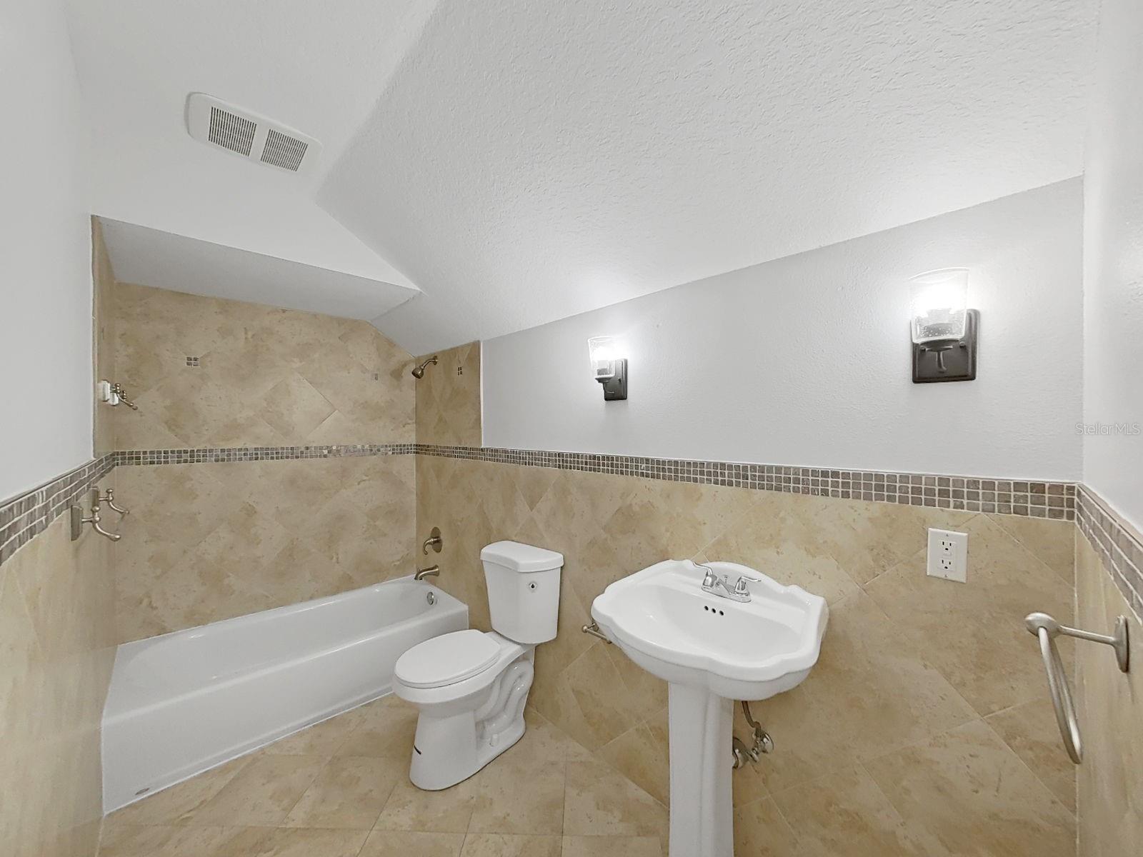CARROLLWOOD SUB UNIT 22B - Residential