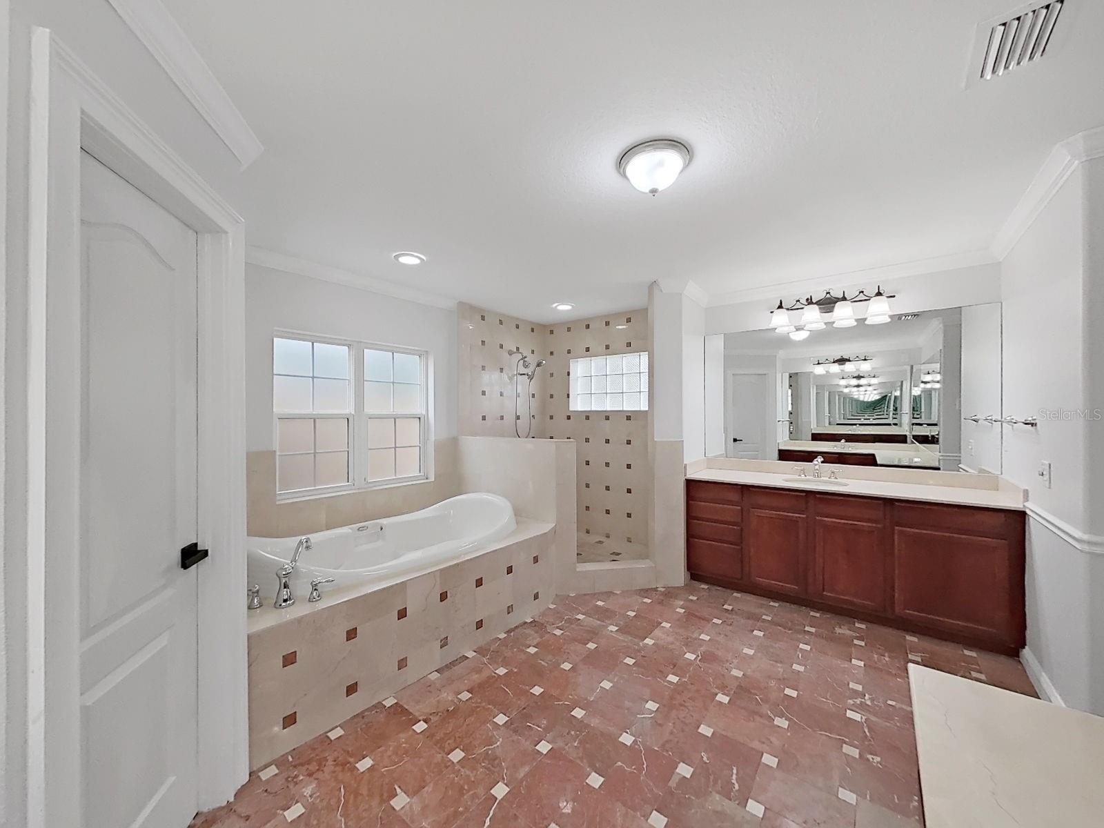 CARROLLWOOD SUB UNIT 22B - Residential
