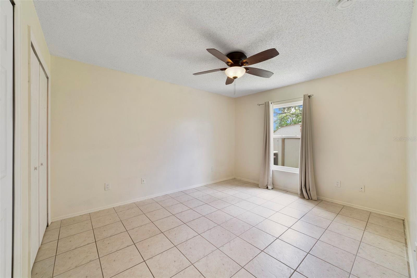 PINE RIDGE HOLLOW EAST PH 02 - Residential