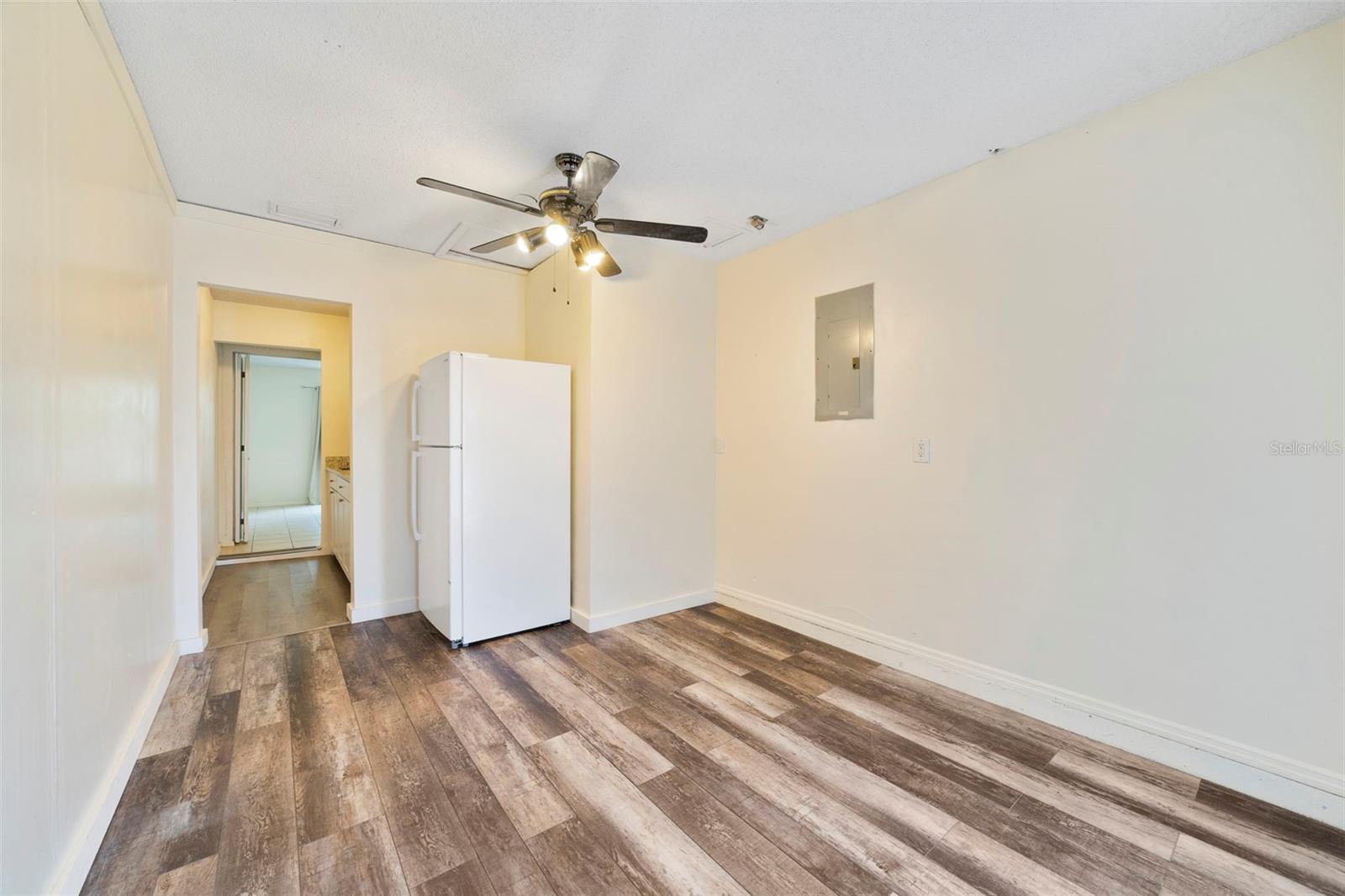 PINE RIDGE HOLLOW EAST PH 02 - Residential