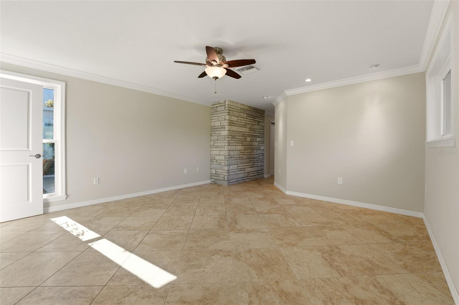 BLUE DOLPHIN ESTATES - Residential
