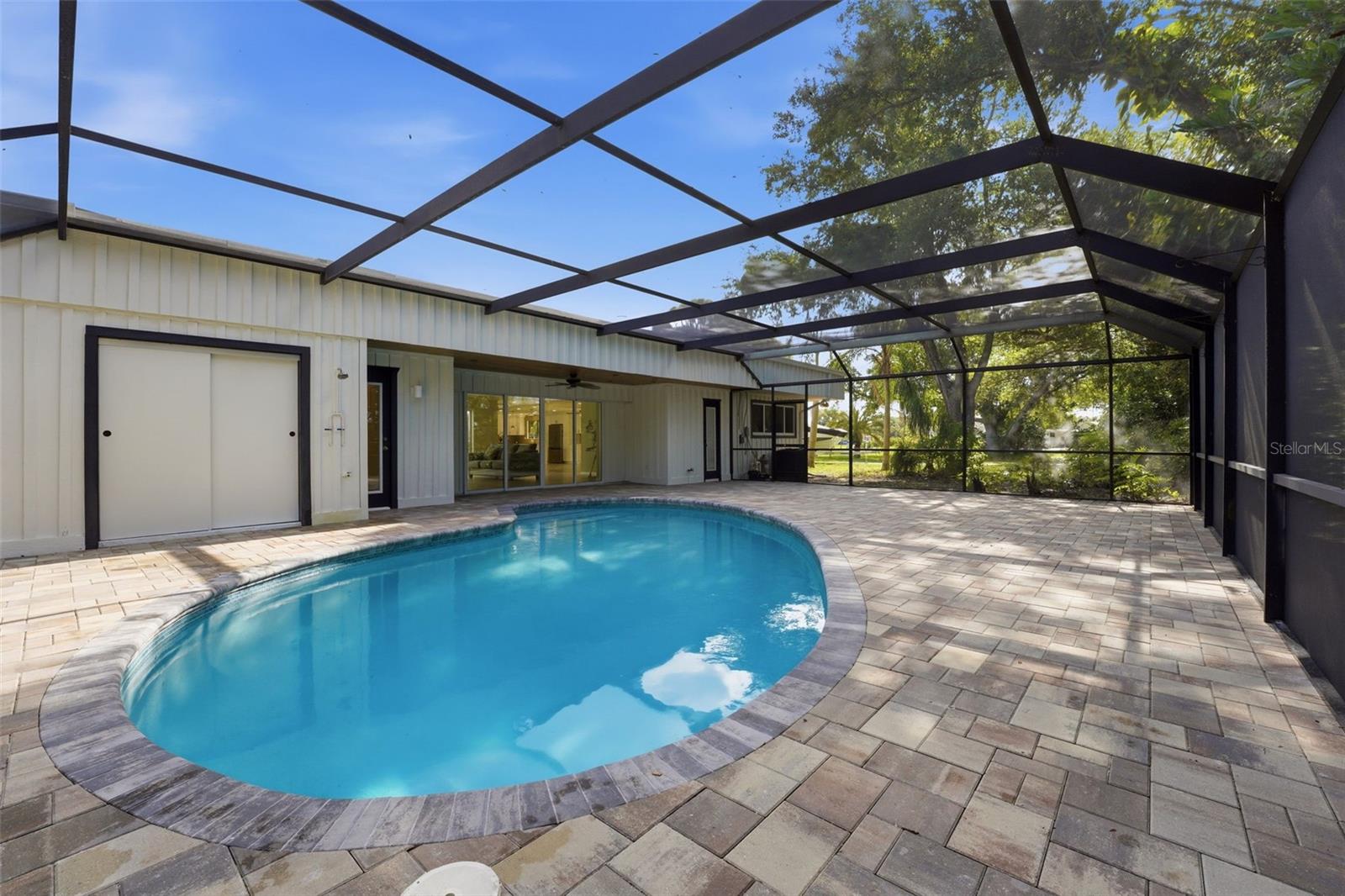 BLUE DOLPHIN ESTATES - Residential