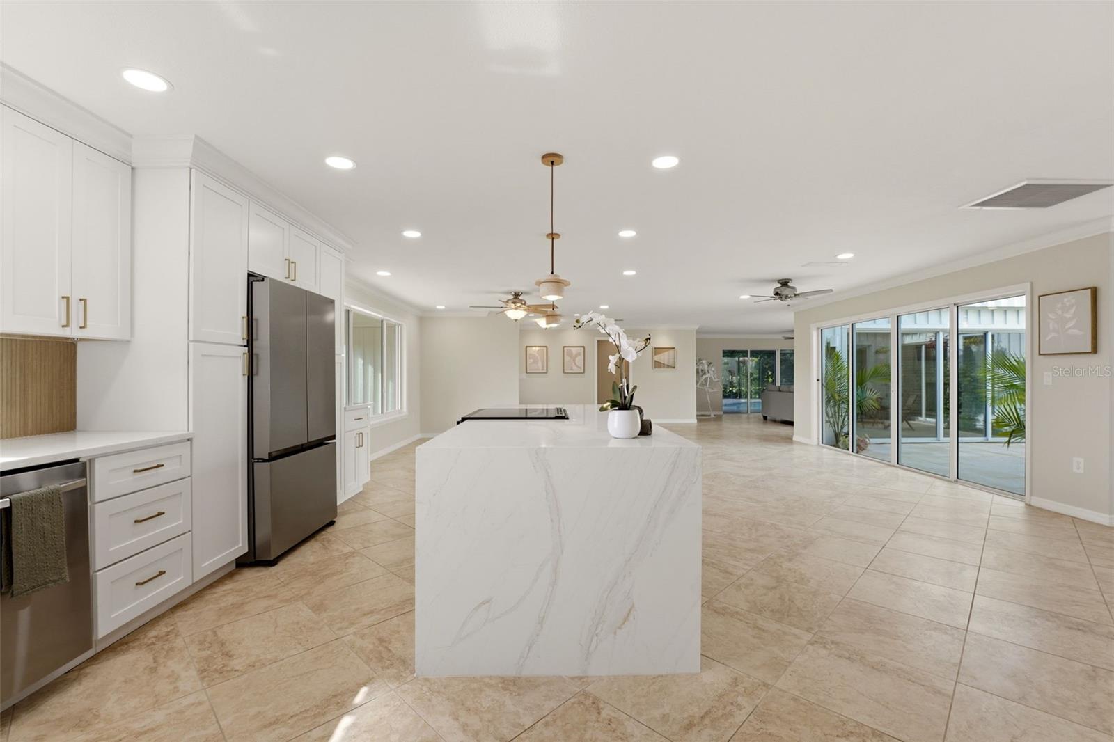 BLUE DOLPHIN ESTATES - Residential