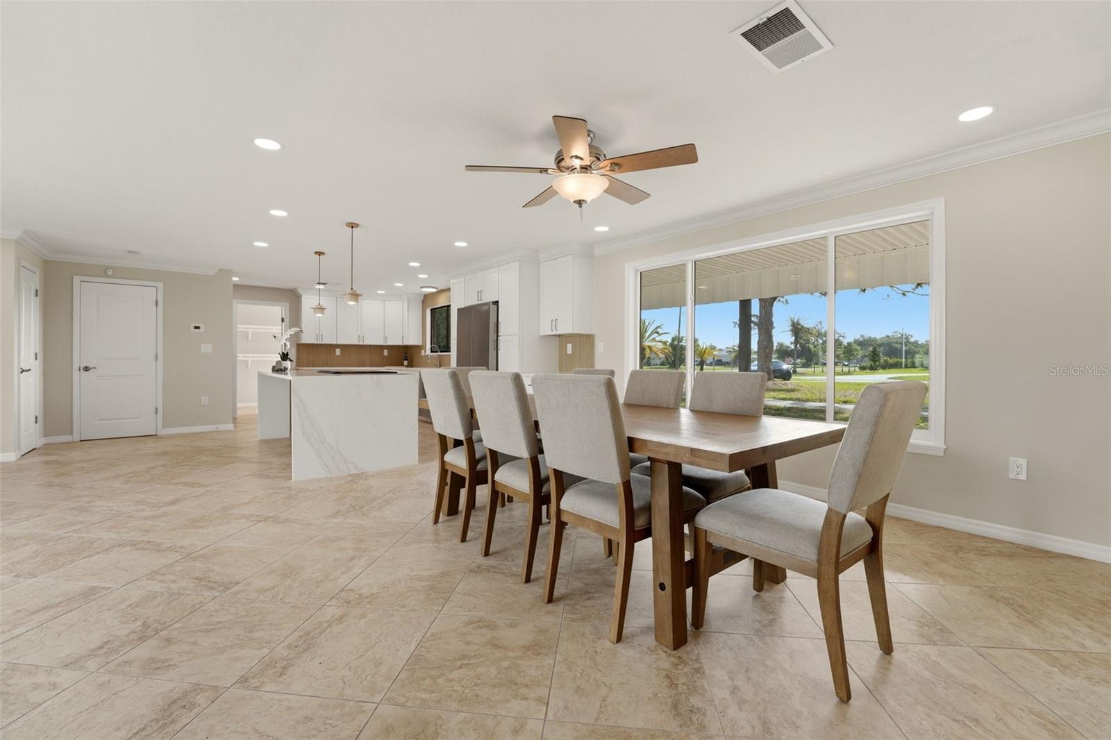 BLUE DOLPHIN ESTATES - Residential