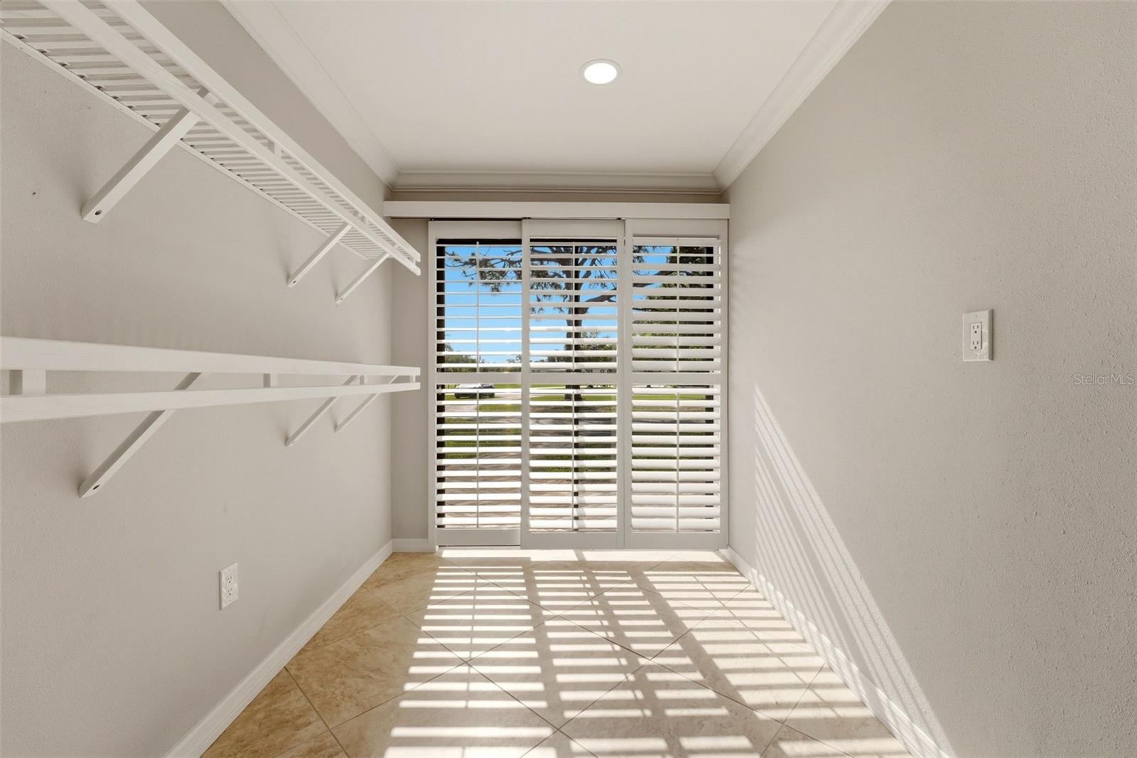 BLUE DOLPHIN ESTATES - Residential
