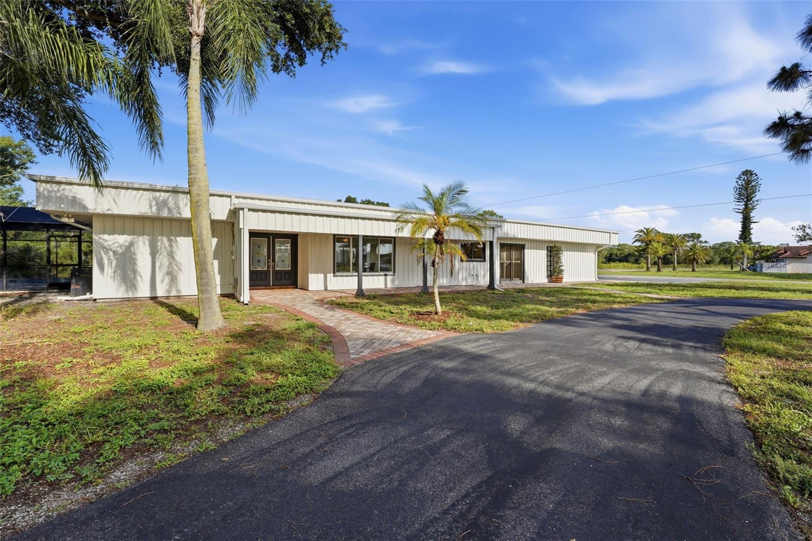 BLUE DOLPHIN ESTATES - Residential