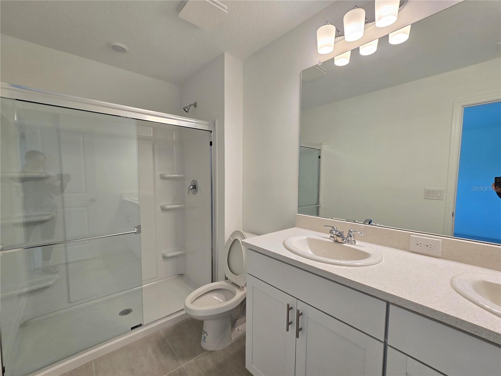 RIVER LNDG PH 4 & 5 - Residential Lease