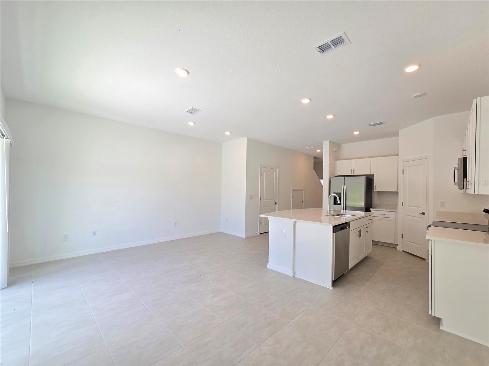 RIVER LNDG PH 4 & 5 - Residential Lease