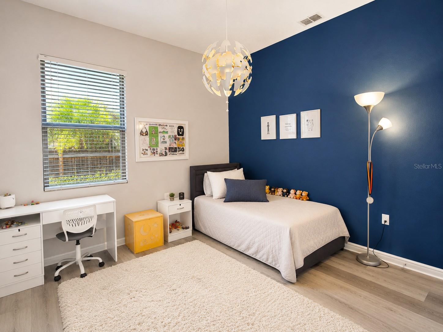 BAY OAKS ESTATES - Residential