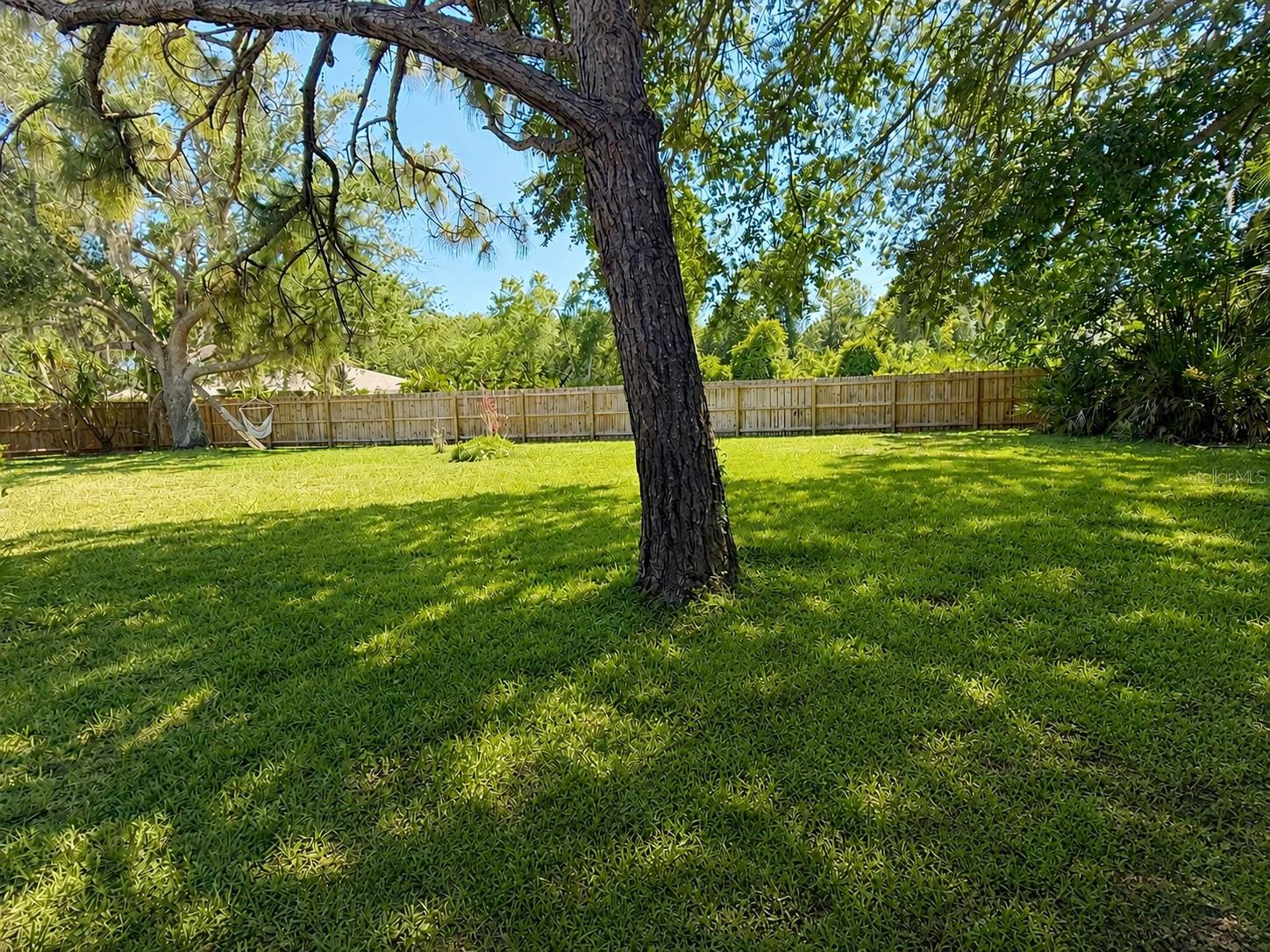 BAY OAKS ESTATES - Residential
