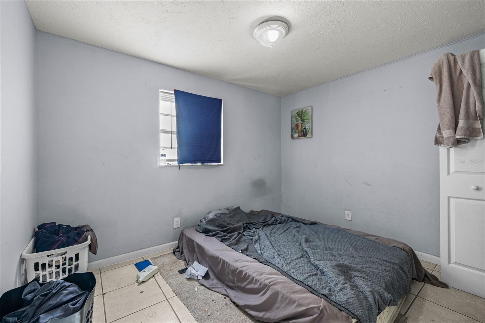 HAMNERS W E HOMESTEAD ACRES - Residential Income