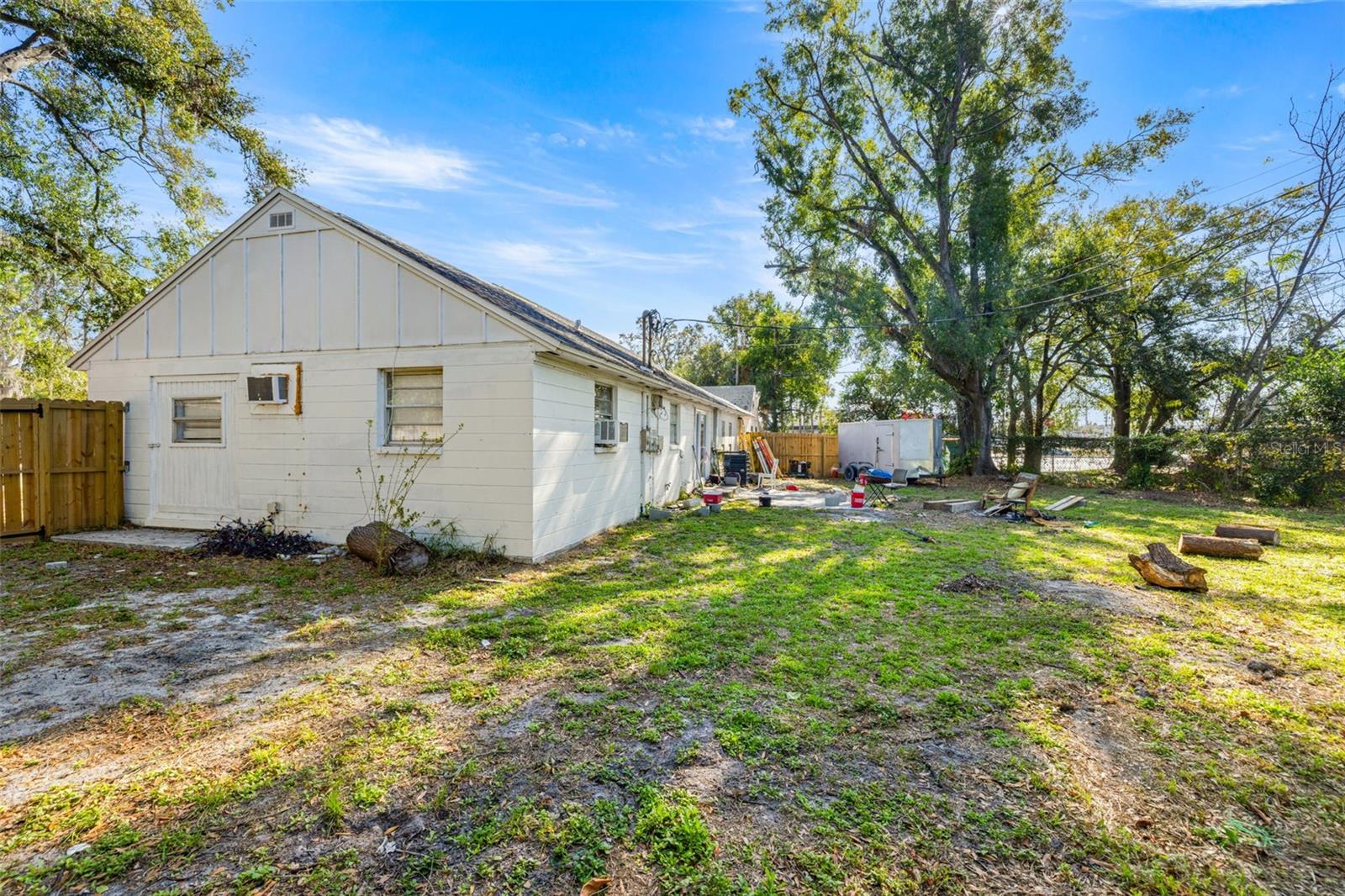 HAMNERS W E HOMESTEAD ACRES - Residential Income