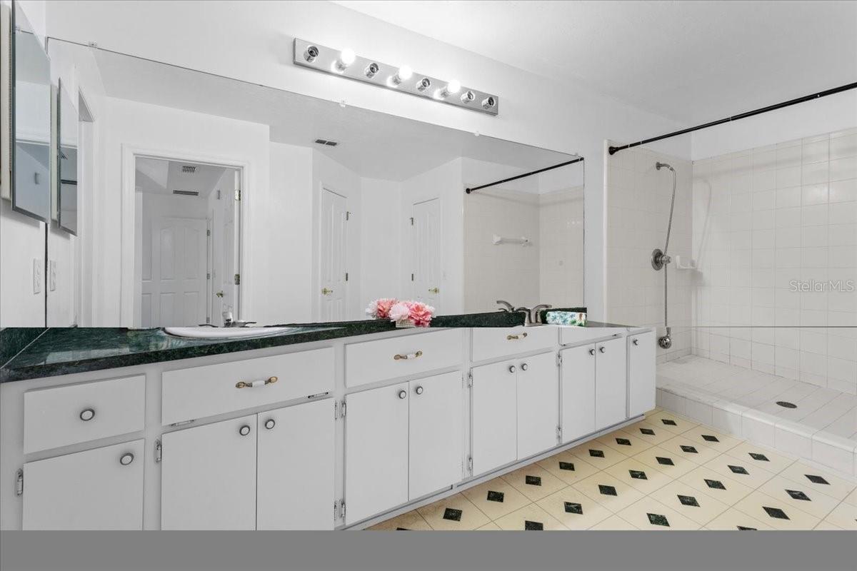 BROADMOOR PH 4-C - Residential
