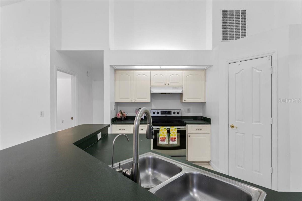 BROADMOOR PH 4-C - Residential