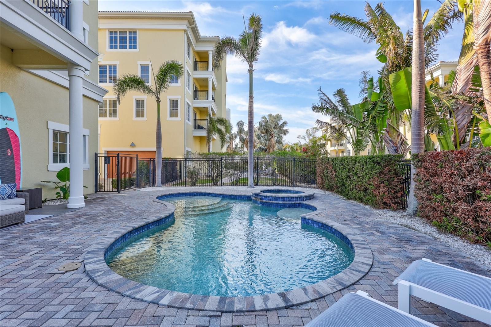 SARASOTA BEACH - Residential