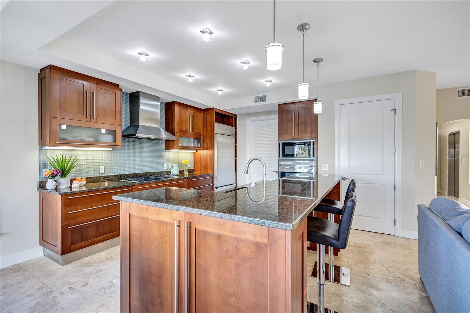 SARASOTA BEACH - Residential