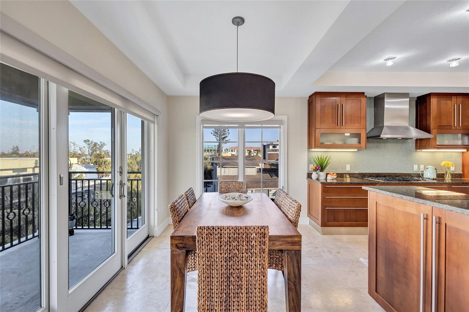 SARASOTA BEACH - Residential